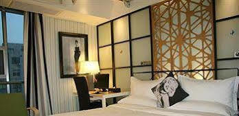 Zhengzhou Yujia Hotel Cultural Road Exterior photo
